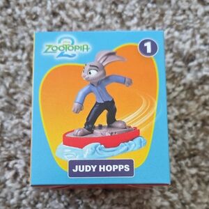 Topia Judy Hopps Action Figure with Red and Blue Base